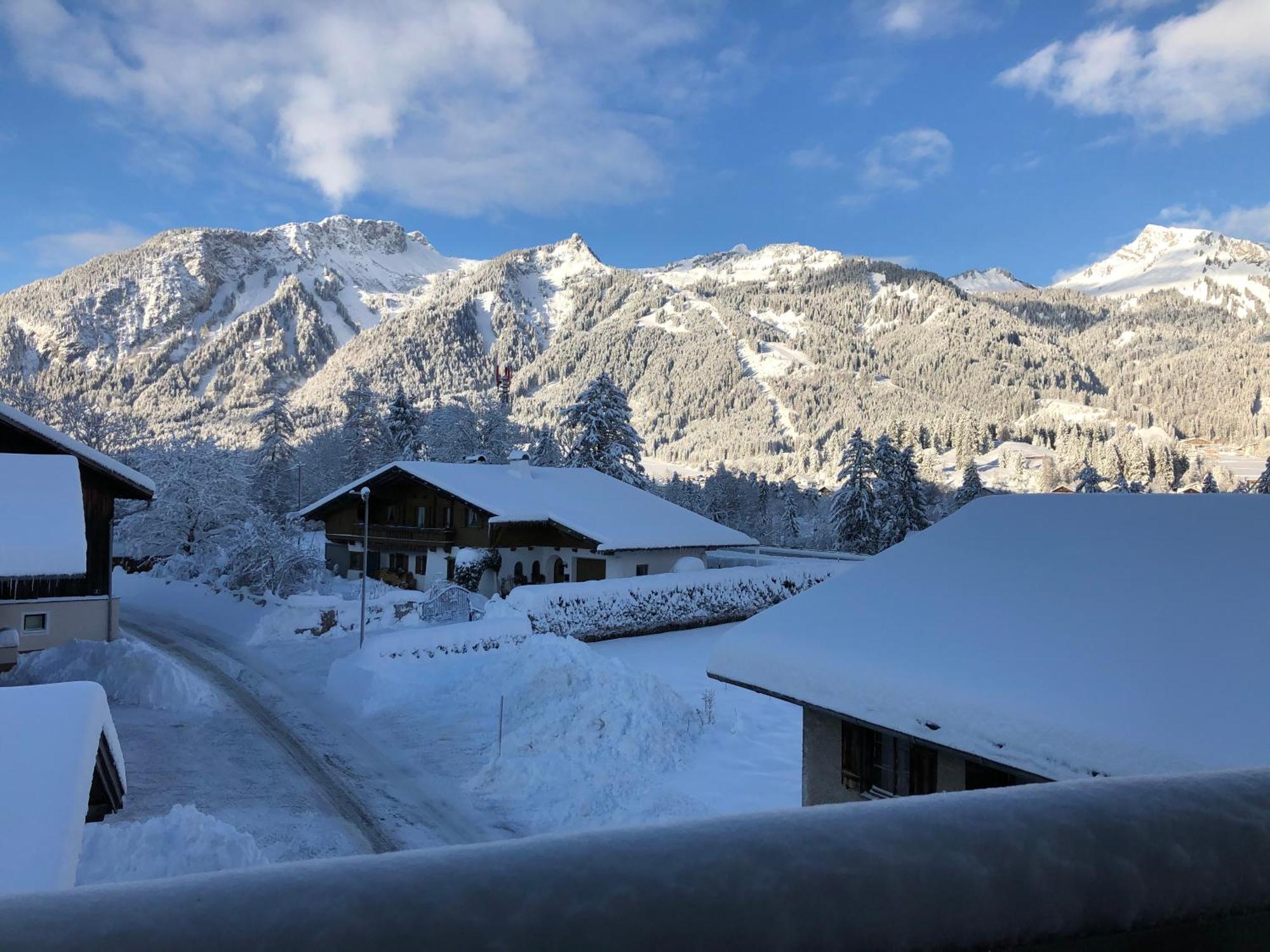 Alpenapart Singer - Contactless Check-In Reutte Exterior foto